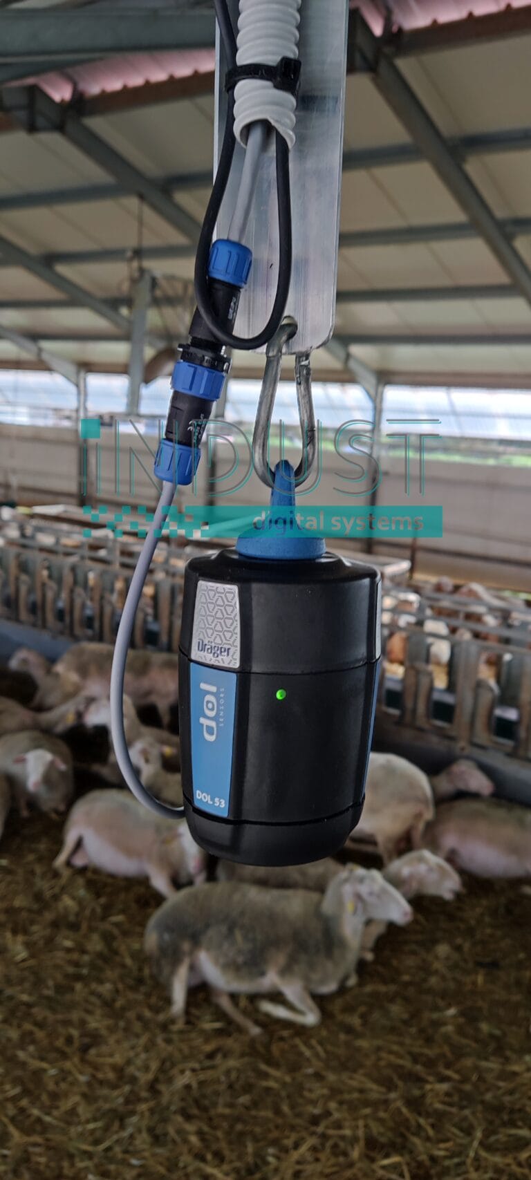 Ακρίβεια συστήματος ελέγχου σε γεωργική εκμετάλλευση, αυτοματοποίηση και διαχείριση ζωανού και καλλιεργειών.