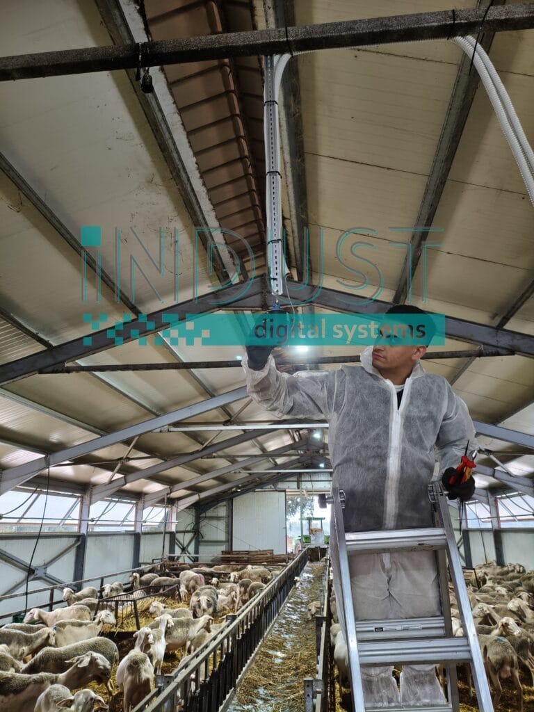 Κέντρο ψηφιακών συστημάτων βιομηχανίας σε πτηνοτροφική μονάδα.